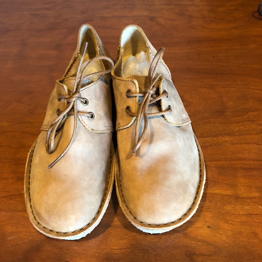 Brand new Kickers leather shoes women